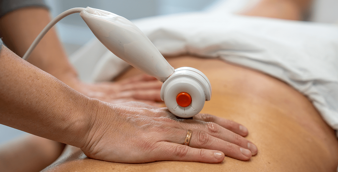 Therapeutic ultrasound device in use
